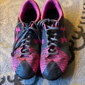 women’s under armor cleats